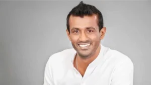 Farveez Maharoof’s stain story